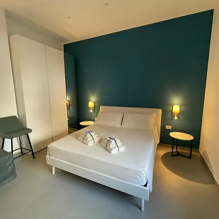 Casa E Bottega شقة مانفريدونيا